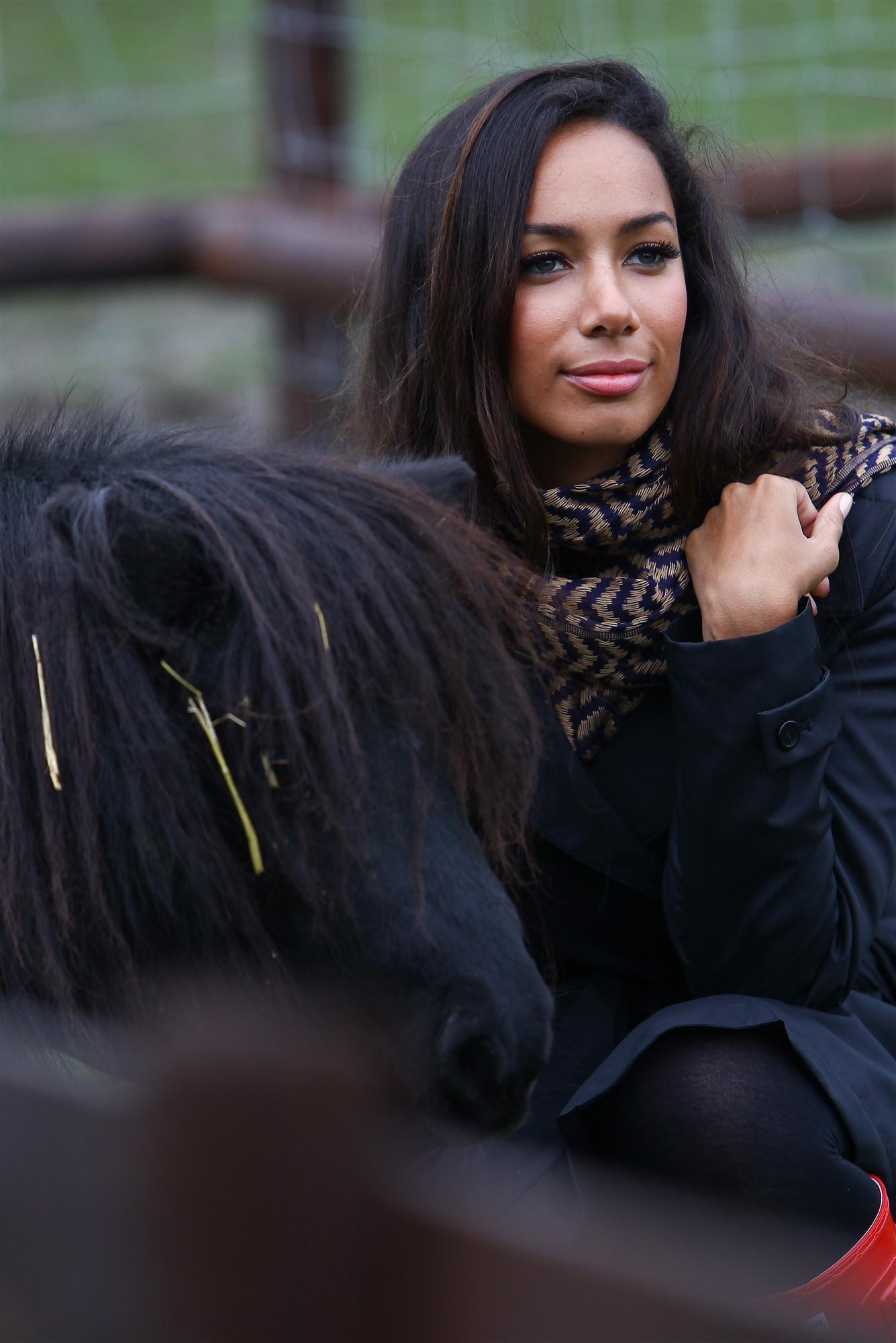 Leona Lewis visits the Hopefield Animal Sanctuary - Photos | Picture 98760